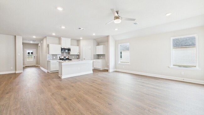 104 Cypress Falls Dr unit 36198710, Broussard, LA 70518 - photo 3