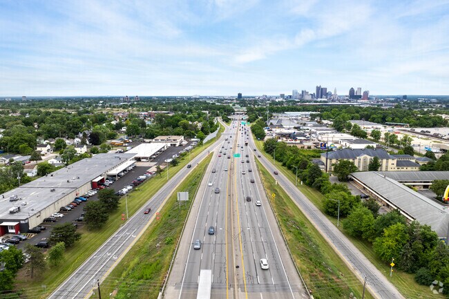 Argyle Park commuters head to I-670 for a quick trip to Downtown Columbus.