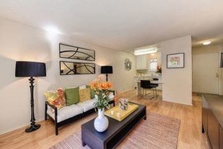 126 Milford St, East Lansing, MI 48823