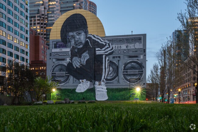 Enjoy the green spaces and murals found throughout Downtown Boston.