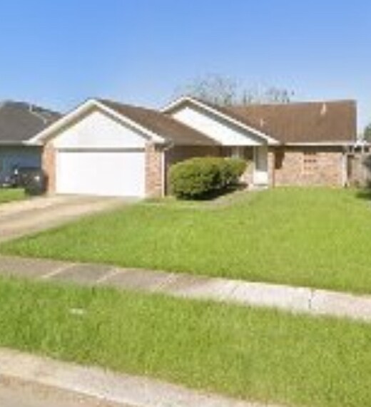 1745 Nie Pkwy, New Orleans, LA 70131