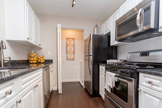 1 Homestead Blvd, Westborough, MA 01581