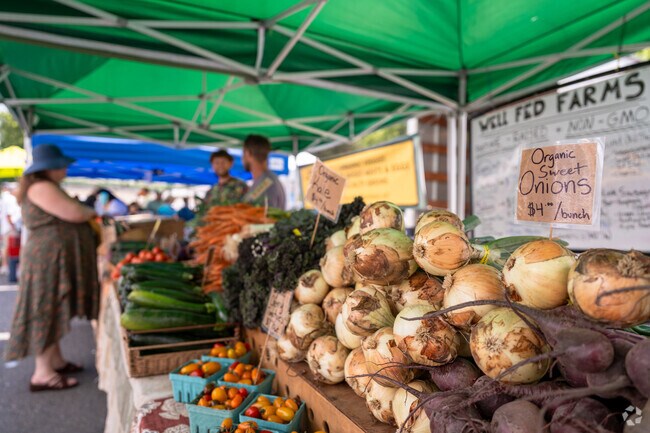 Farmers market at Town Center offers local produce near Turtle Rock.