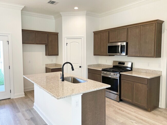 239 Sophie Dr, Houma, LA 70364 - photo 2