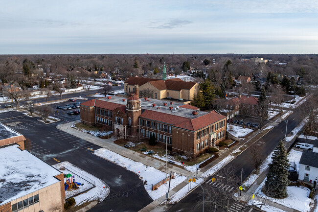 St Clare Of Montefalco School serves kids in grades PK, K-8.