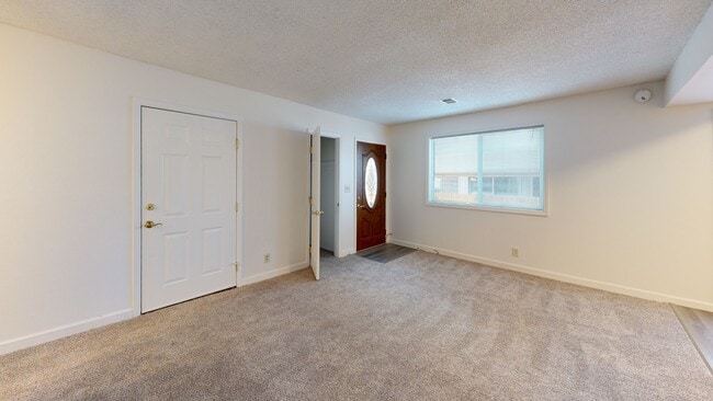9864 Orangewood Dr, Thornton, CO 80260 - photo 3