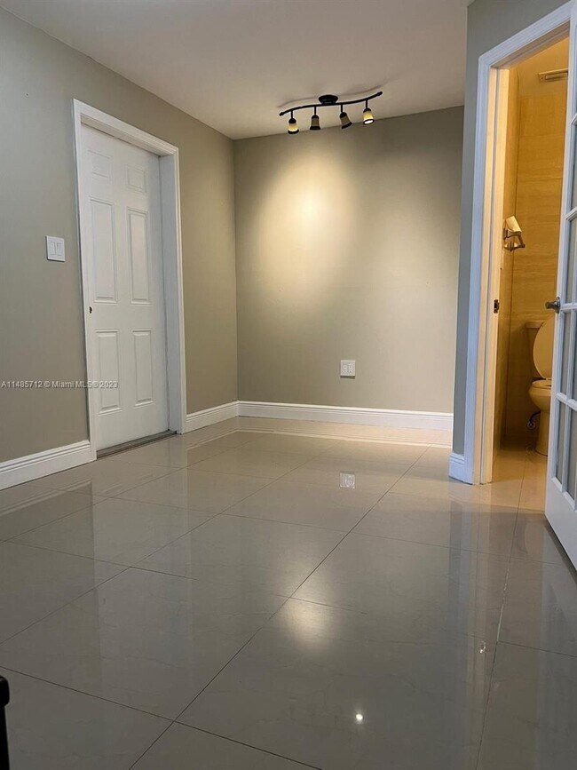 620 NW 60th Ave, Miami, FL 33126 - photo 6