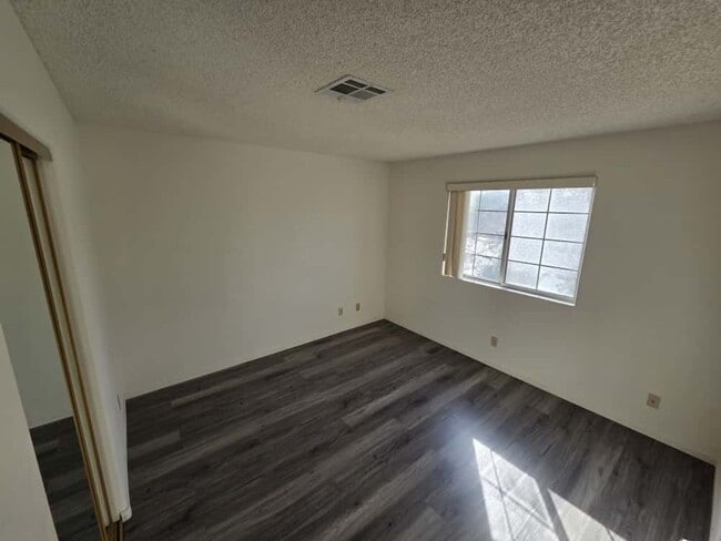 3455 Erva St, Las Vegas, NV 89117 - photo 5