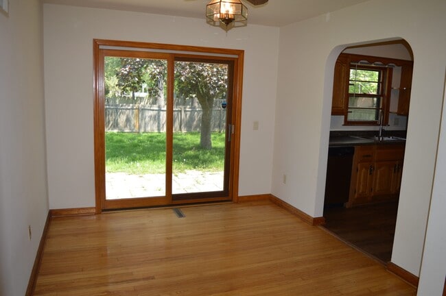 7014 University Ave, Middleton, WI 53562 - photo 5