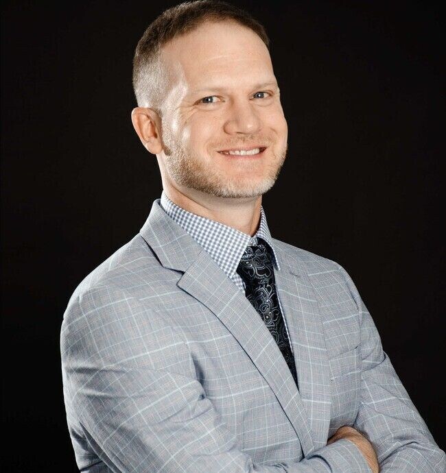 Agent Photo