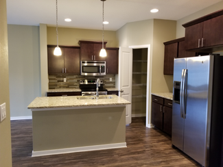 9172 Burkwood Dr, West Des Moines, IA 50266