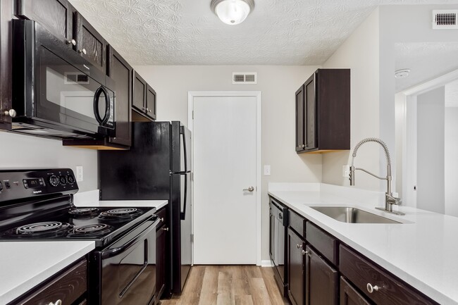 The Gardens Columbus, Columbus, OH 43219 - photo 3