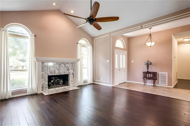 1405 Ridgemoor Ln, Richardson, TX 75082 - photo 6