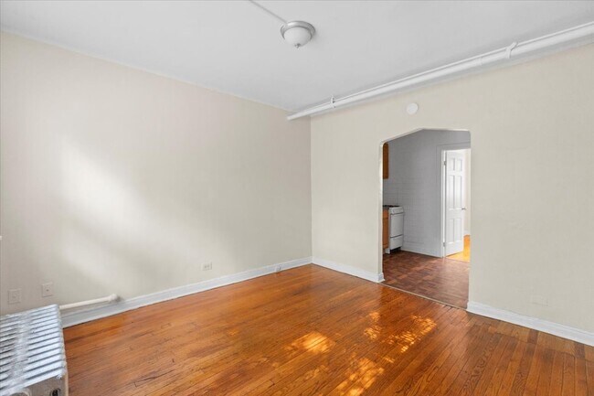 1800 W Farwell Ave unit 8-1A, Chicago, IL 60626 - photo 7