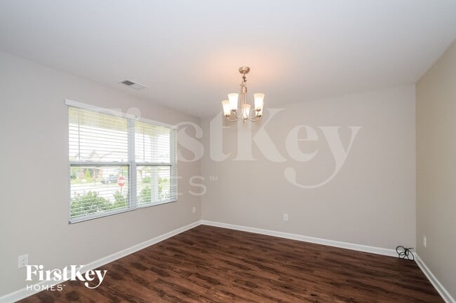 210 Oakwell St, Calera, AL 35040 - photo 4