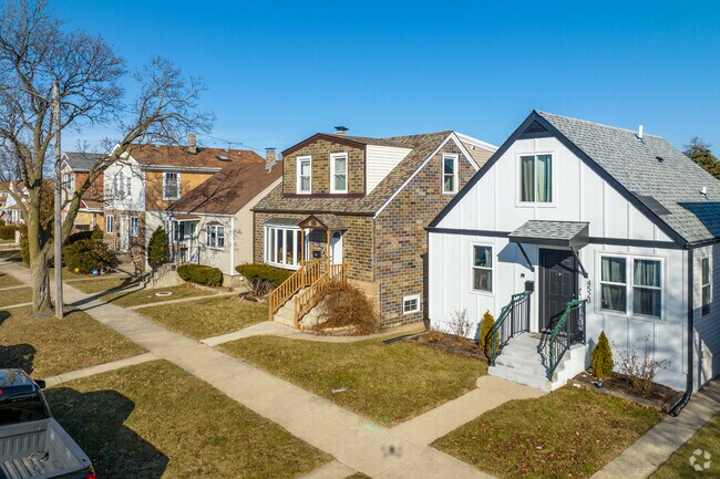 Harwood Heights boasts a significantly lower crime rate compared to surrounding areas.