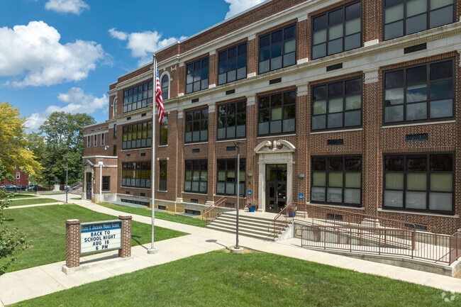 Jackson Middle School is located on Ann Street in Stevens, PA.