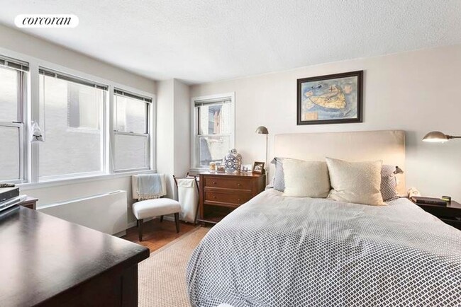 77 E 12th St, New York, NY 10003 - photo 4