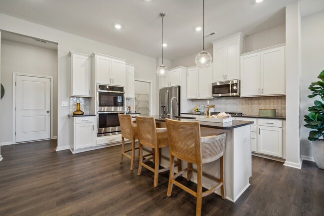 306 Silver Fleet Dr, Indian Trail, NC 28079 - photo 4