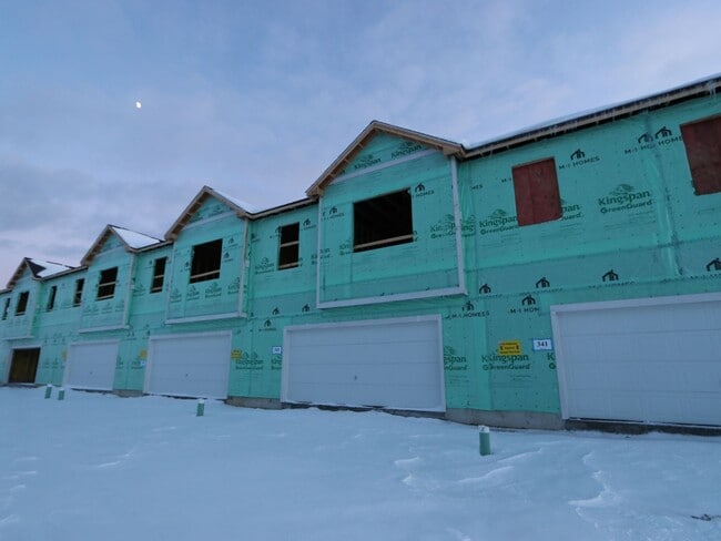 343 Kingsport Dr, South Elgin, IL 60177 - photo 2