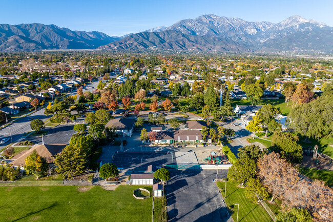 Carden Arbor View School challenges and encourages children to learn.