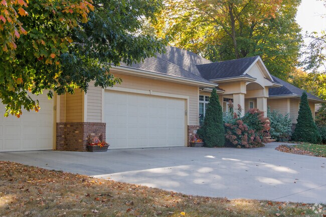 Homes in Thomas Park sometimes feature an extra wide driveway and extra garage space.