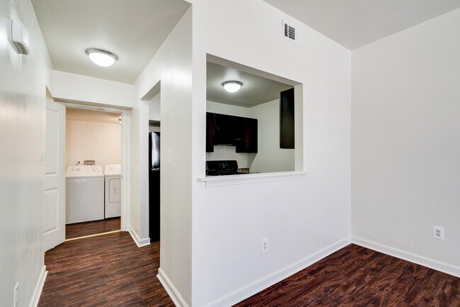 4102 Ogden St unit B, Philadelphia, PA 19104 - photo 2