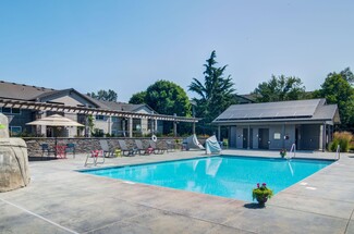 1150 Darlene Ln, Eugene, OR 97401