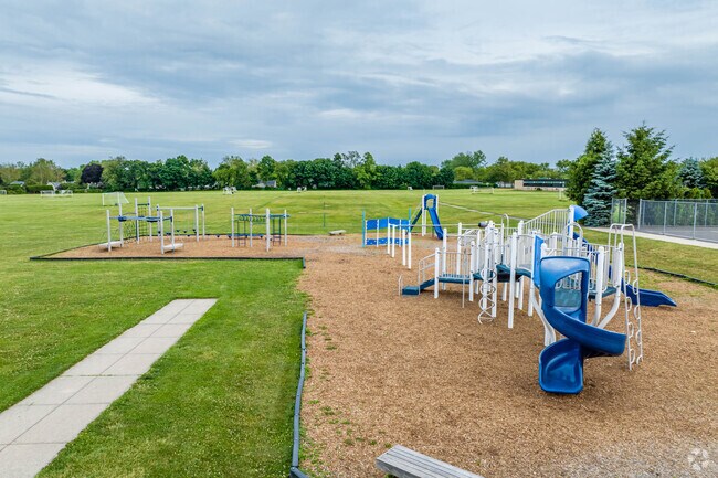 Burr Intermediate School has a student to teacher ratio of 12-1.