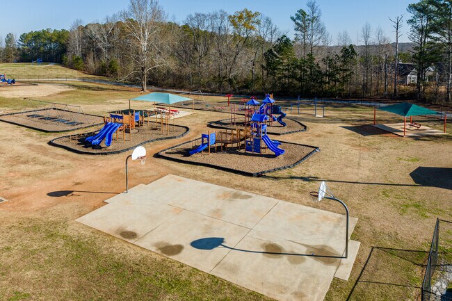 Sand Hill Elementary School teaches over 700 students.