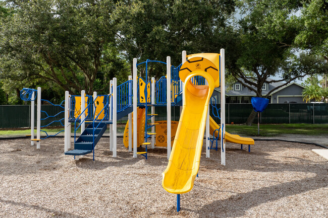 Kingsway Elementary School has an overall B rating from Niche.