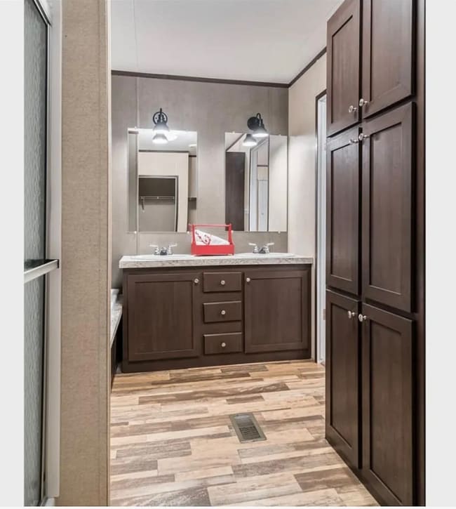 2245 Ray Place, Guthrie, OK 73044