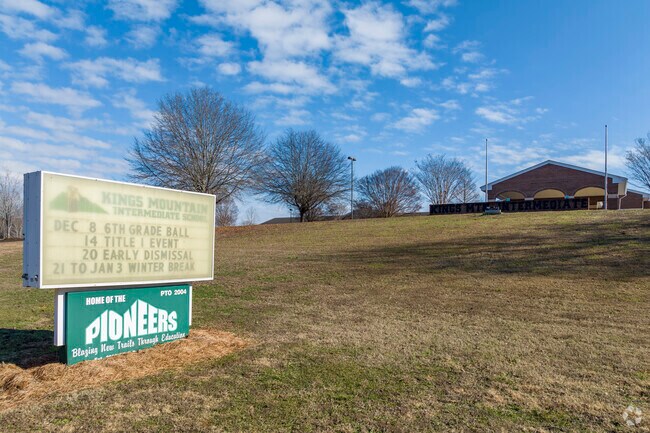Kings Mountain Intermediate School campus street sign.