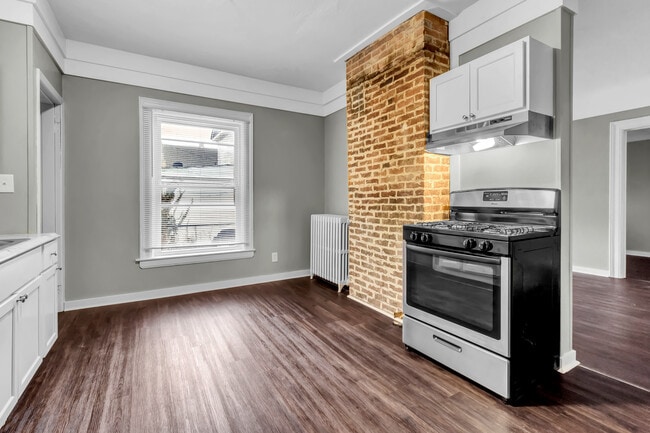 135 Elmwood Ave, Buffalo, NY 14201 - photo 2