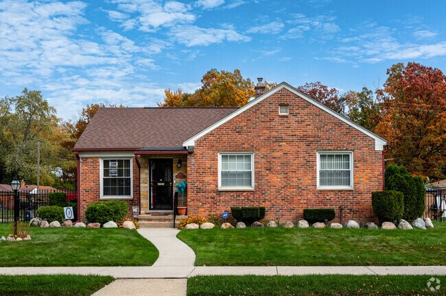 Traditional minimal homes in Seven Mile-Rouge are very charming and well-kept.