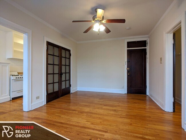 4635 N Paulina St unit 4631-409, Chicago, IL 60640 - photo 3