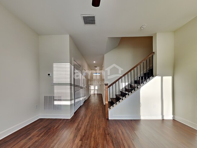 921 Tan Tara Trail, Jacksonville, FL 32221 - photo 6