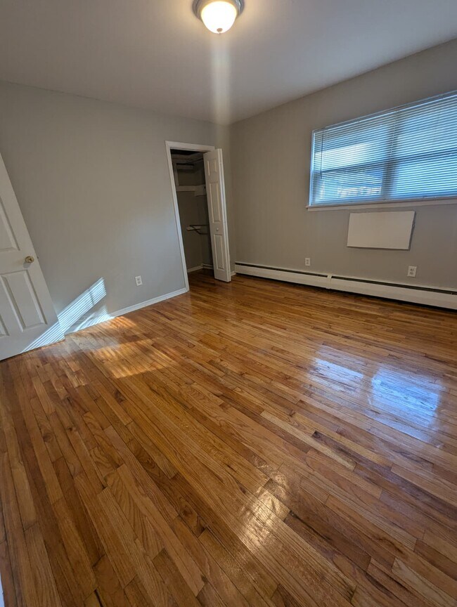 215 Blake St, New Haven, CT 06515 - photo 7