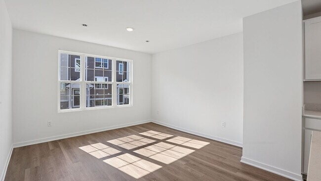 1395 Oakfield Ln, Pingree Grove, IL 60140 - photo 4