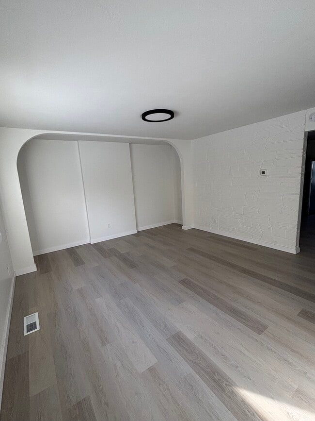 20082 Drake Rd, Strongsville, OH 44149 - photo 2