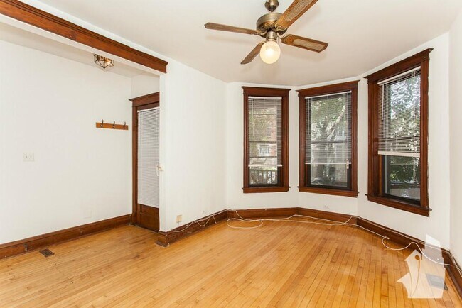 2730 N Wayne Ave unit 2850, Chicago, IL 60614 - photo 2