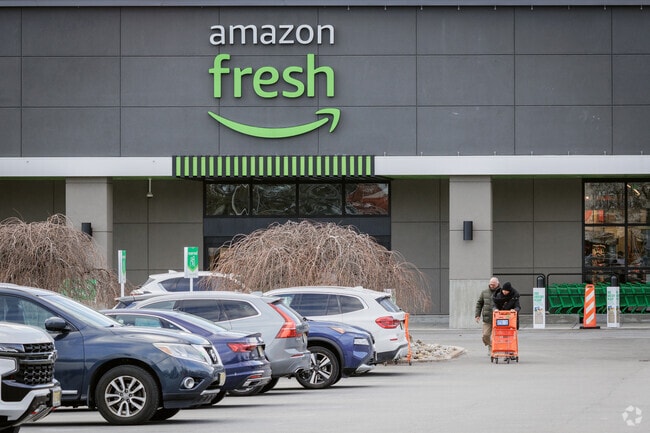 Amazon Fresh is a new addition to the 500,000-square-foot Fashion Center mall.