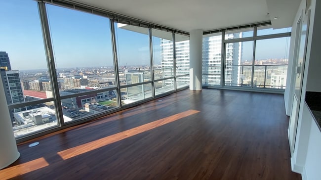 111 W Polk St, Chicago, IL 60605 - photo 2