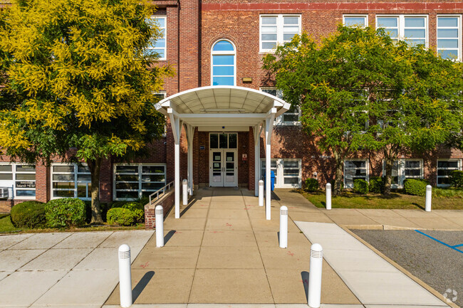 This is the main entrance to John J Daly Elementary School in Port Washington.