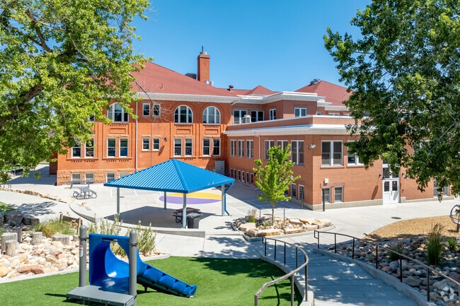 University Hill Elementary School