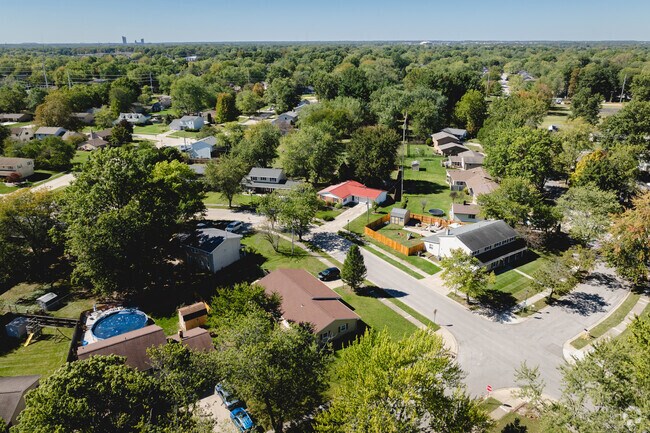 Oakhurst residents appreciate living so close to downtown Fort Wayne.