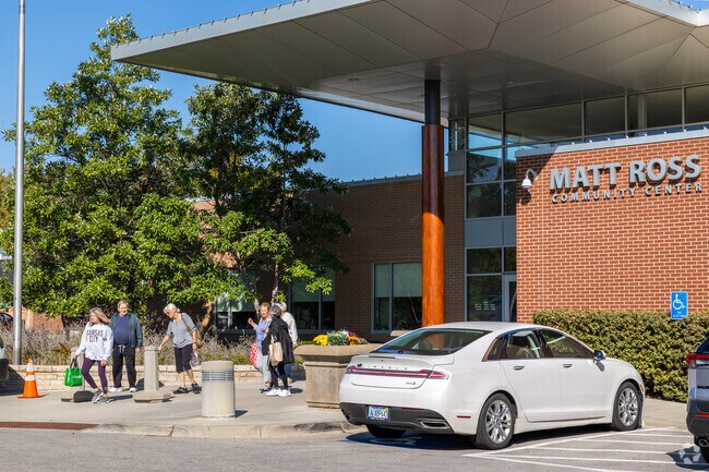 Matt Ross Community Center offers swimming, fitness and sports courts near Maple Crest.