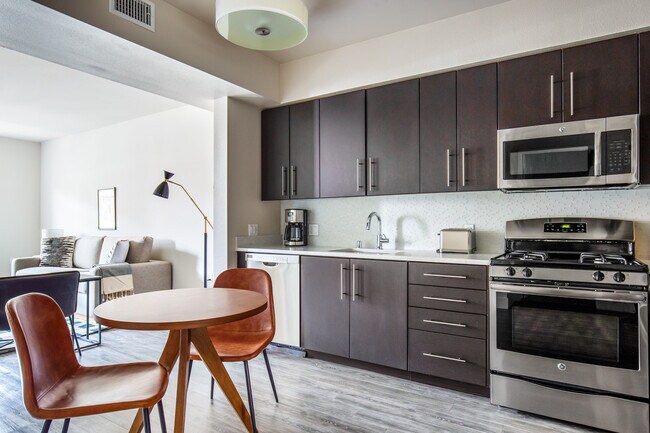 299 Franklin St unit FL4-ID2127, Redwood City, CA 94063 - photo 6