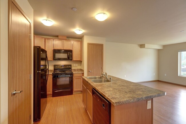 DubSea Apartments | Modern Apartment Homes w/ In-Unit Laundry, Seattle, WA 98146 - photo 4