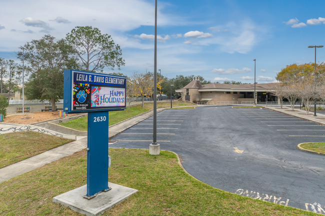 Leila Davis Elementary School, Rankings & Reviews - Homes.com